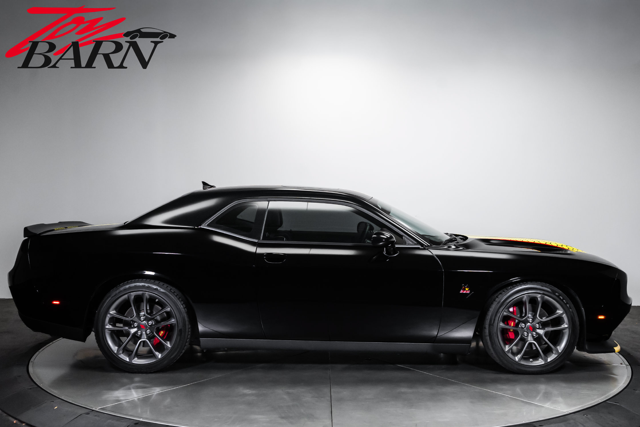 Used 2023 Dodge Challenger R/T Scat Pack RWD image 6