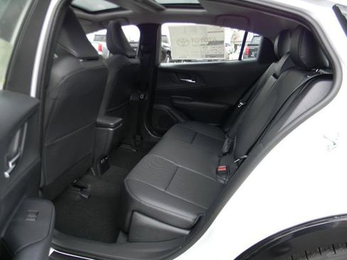 New 2026 Toyota Prius Plug-In Hybrid FWD image 17