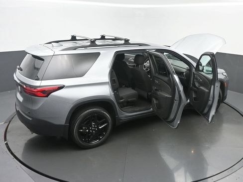 Used 2023 Chevrolet Traverse LT w/ Rear Camera Mirror Package AWD/4WD image 65