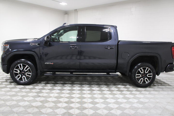 Used 2023 GMC Sierra 1500 AT4 w/ AT4 Preferred Package AWD/4WD image 8