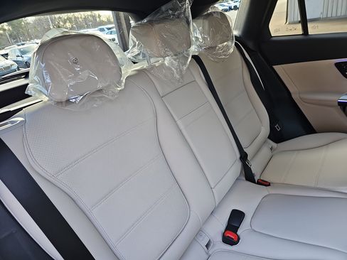 New 2026 Mercedes-Benz GLC 300 image 12