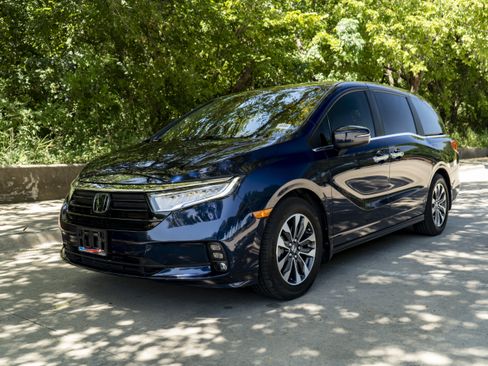 Used 2024 Honda Odyssey EX-L image 5