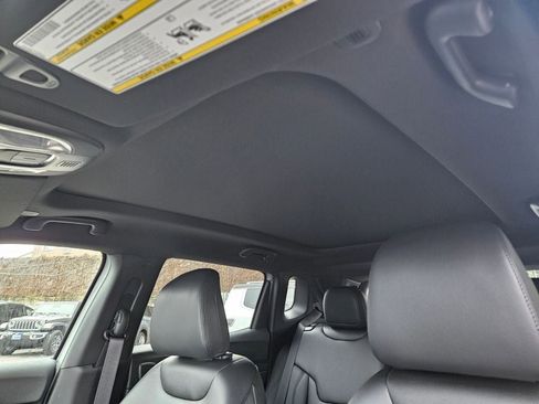 New 2025 Jeep Compass Limited w/ Sun & Sound Group image 18