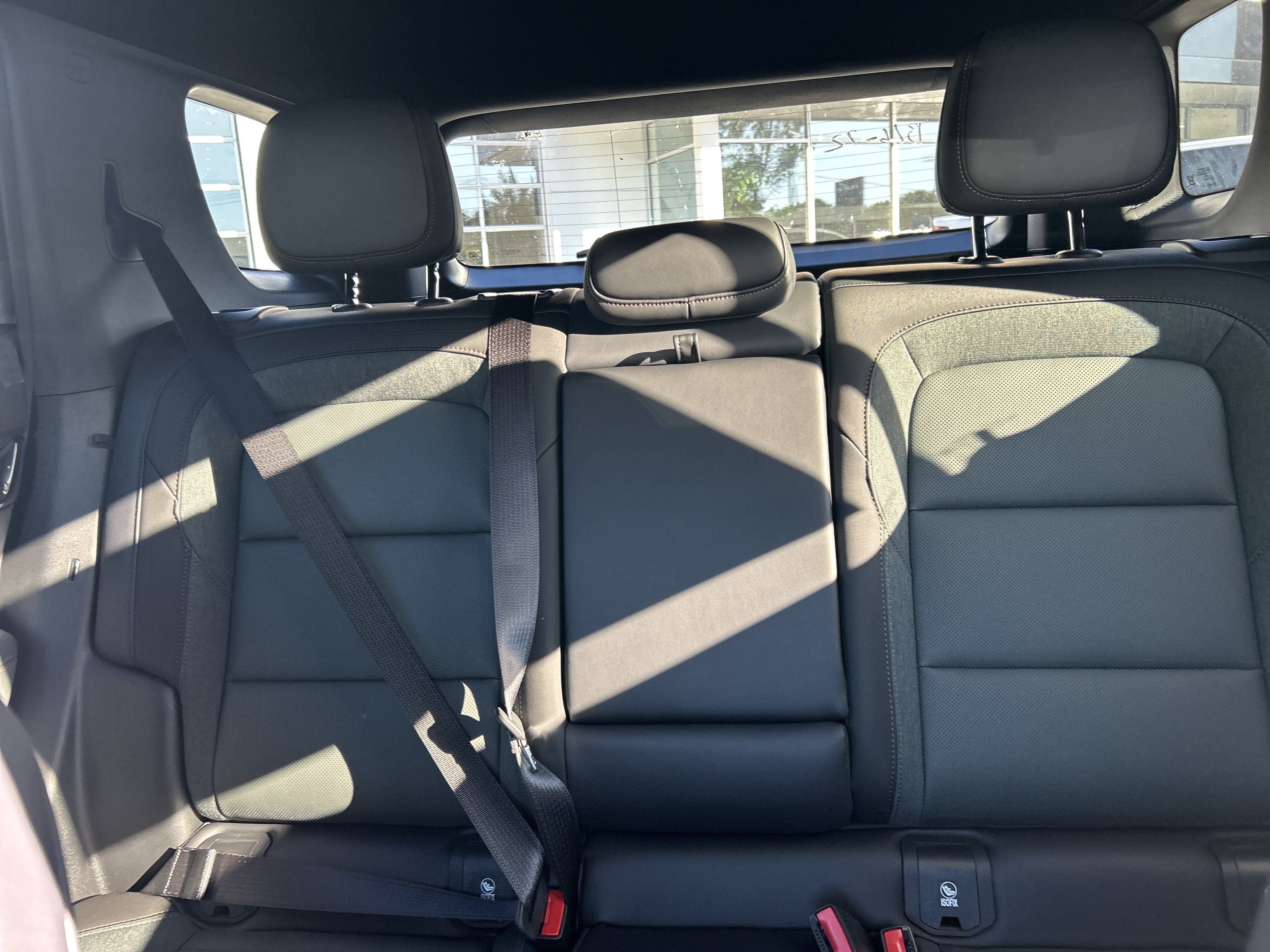 New 2027 GMC Terrain AT4 w/ Convenience Package III AWD/4WD image 28