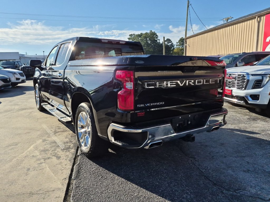 Used 2021 Chevrolet Silverado 1500 LTZ w/ LTZ Premium Package AWD/4WD image 2