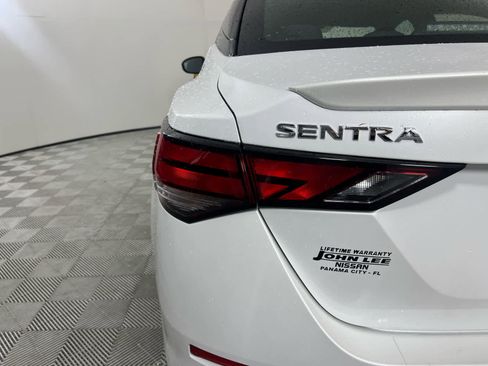 Used 2024 Nissan Sentra SR FWD image 12