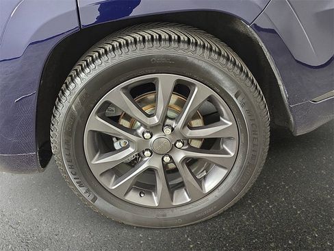 Used 2018 Jeep Grand Cherokee High Altitude image 38