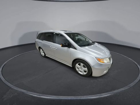 Used 2013 Honda Odyssey Touring image 2