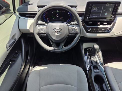 Used 2022 Toyota Corolla LE FWD image 14