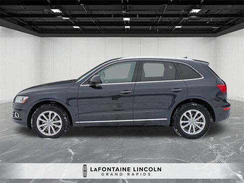 Used 2015 Audi Q5 2.0T Premium Plus w/ Technology Package image 4
