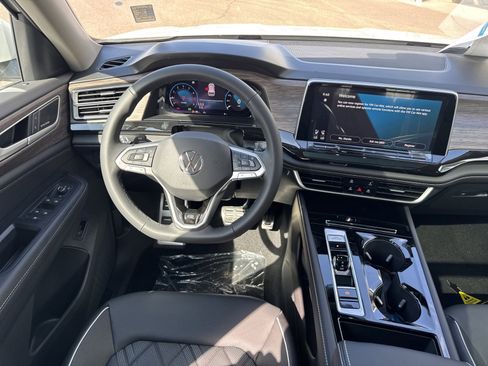 New 2026 Volkswagen Atlas SEL Premium R-Line image 23