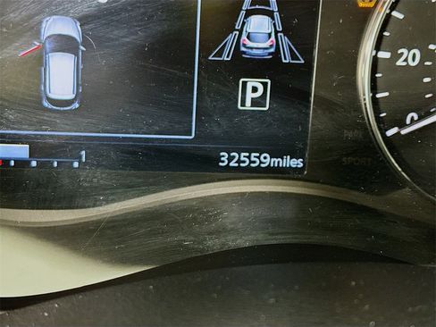 Used 2023 Nissan Kicks SV image 11