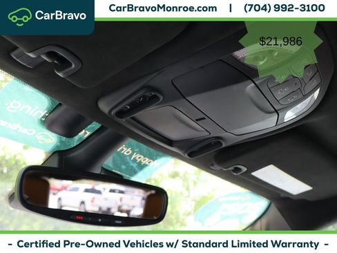 Used 2021 Chrysler Pacifica Pinnacle FWD image 27