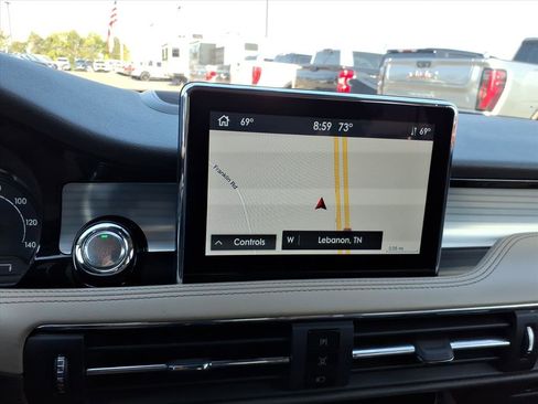 Used 2022 Lincoln Corsair Standard w/ Equipment Group 101A image 17