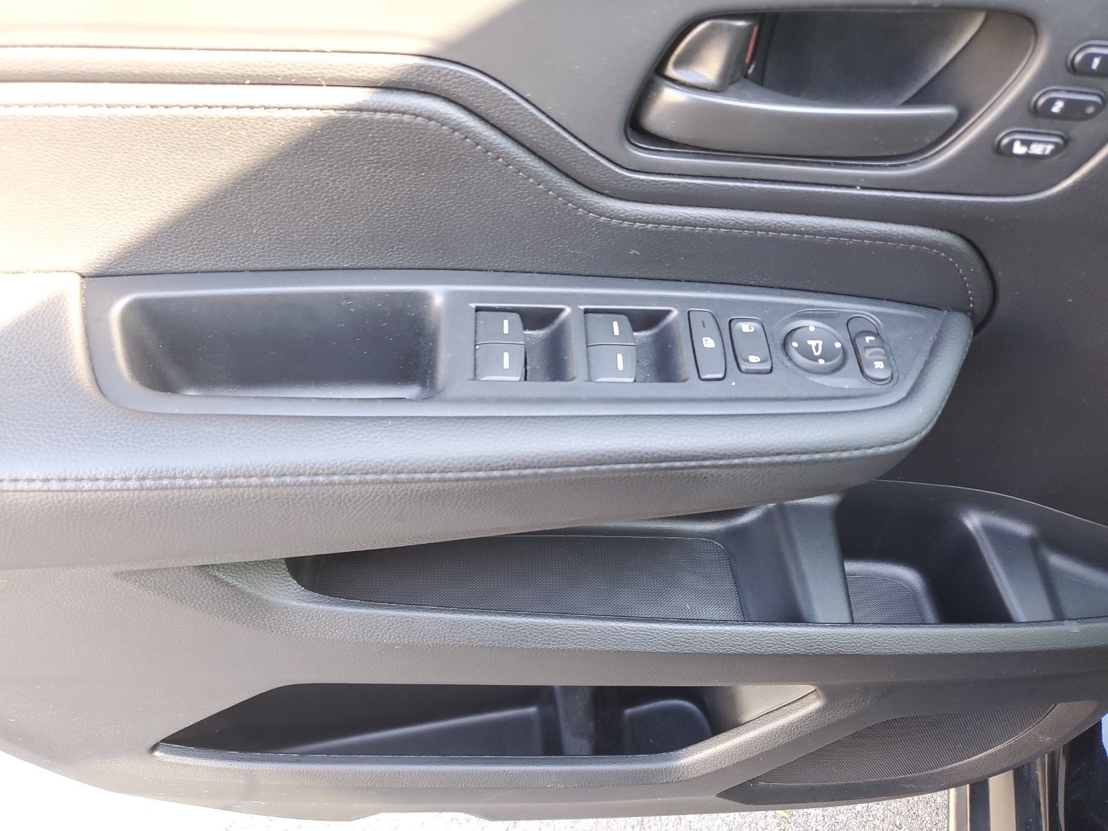 Used 2025 Honda Odyssey EX-L image 20