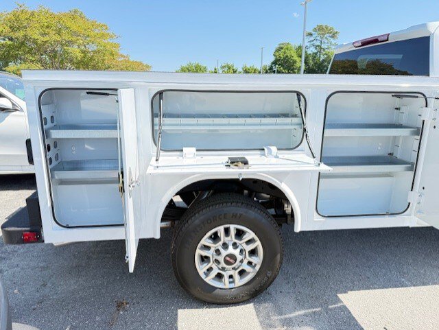 New 2026 GMC Sierra 2500 Pro w/ Convenience Package RWD image 5