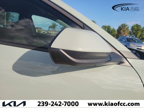 New 2025 Kia K4 FWD image 8