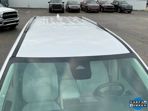 Used 2024 GMC Acadia Denali image 12