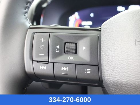 New 2026 Nissan Pathfinder SL image 23