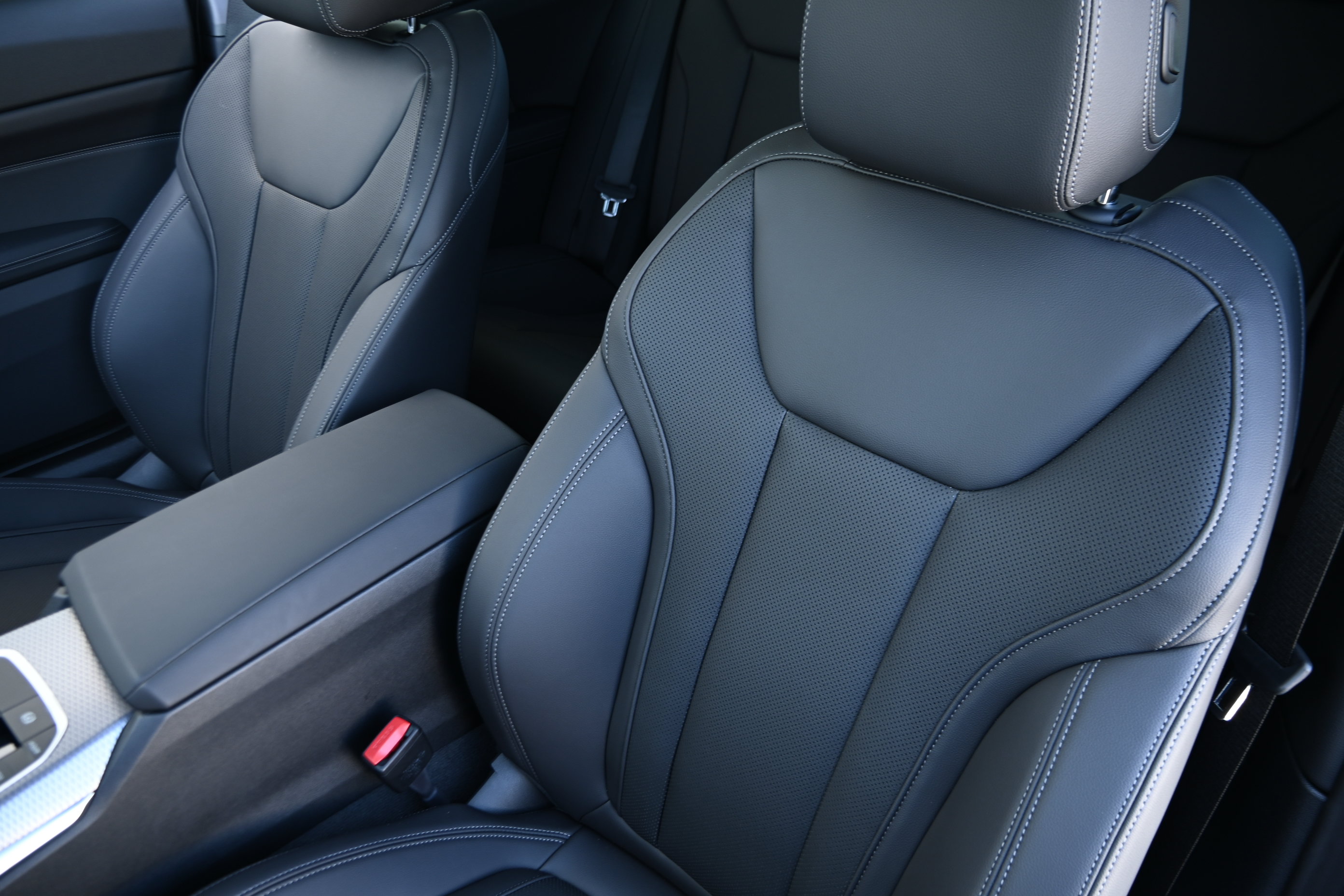 New 2027 BMW 430i Coupe w/ M Sport Package RWD image 11