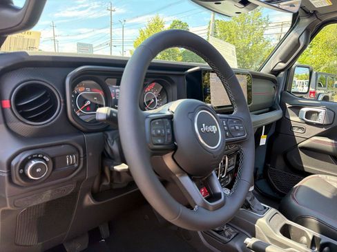 New 2026 Jeep Wrangler Unlimited Rubicon AWD/4WD image 7