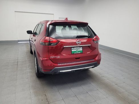 Used 2017 Nissan Rogue S FWD image 6