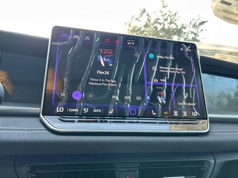 New 2026 Volkswagen Tiguan SE R-Line FWD image 33