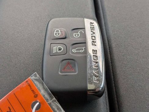 Used 2019 Land Rover Range Rover Velar AWD/4WD image 31