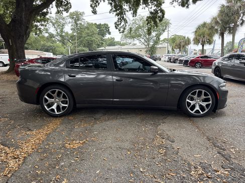 Used 2015 Dodge Charger R/T w/ Plus Group RWD image 6