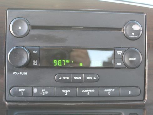 Used 2005 Ford F350 Lariat RWD image 18