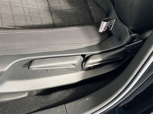 Used 2024 Honda HR-V LX image 12