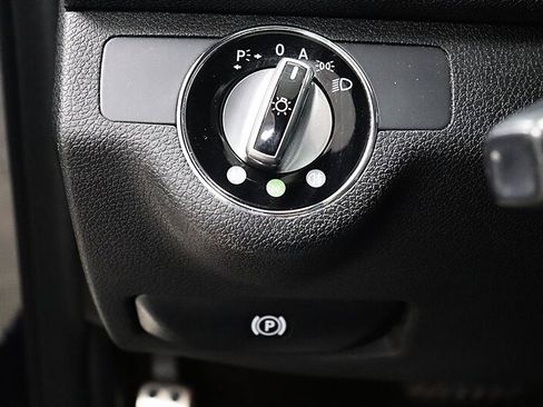 Used 2008 Mercedes-Benz C 300 Sedan image 30
