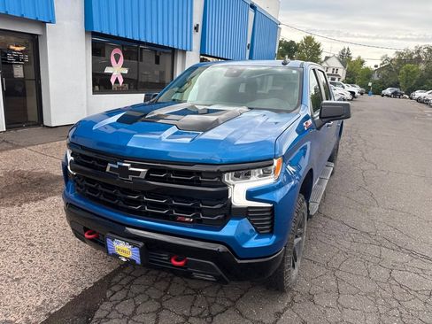 Used 2022 Chevrolet Silverado 1500 LT Trail Boss w/ Protection Package AWD/4WD image 3