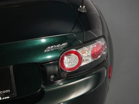 Used 2007 MAZDA MX-5 Miata Sport RWD image 18