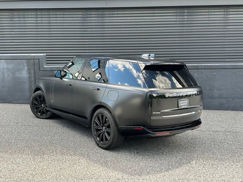 Used 2024 Land Rover Range Rover Autobiography AWD/4WD image 8