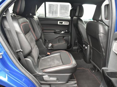 Used 2022 Ford Explorer ST-Line w/ Class IV Trailer Tow Package image 17