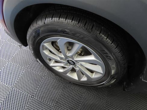 Used 2017 Hyundai Tucson SE AWD/4WD image 6