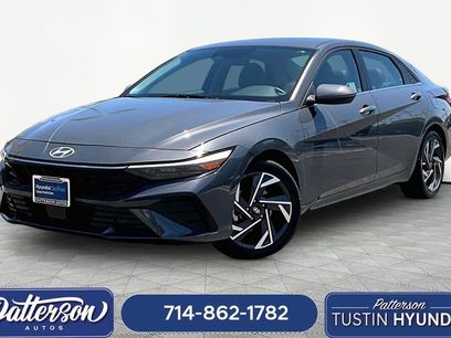 Used 2025 Hyundai Elantra Limited