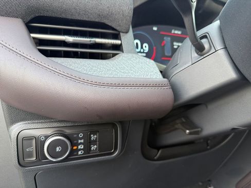 New 2026 Ford Explorer Platinum image 22