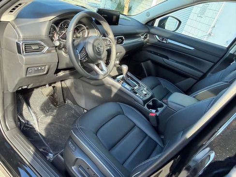 New 2025 MAZDA CX-5 AWD 2.5 S w/ Preferred Package image 2