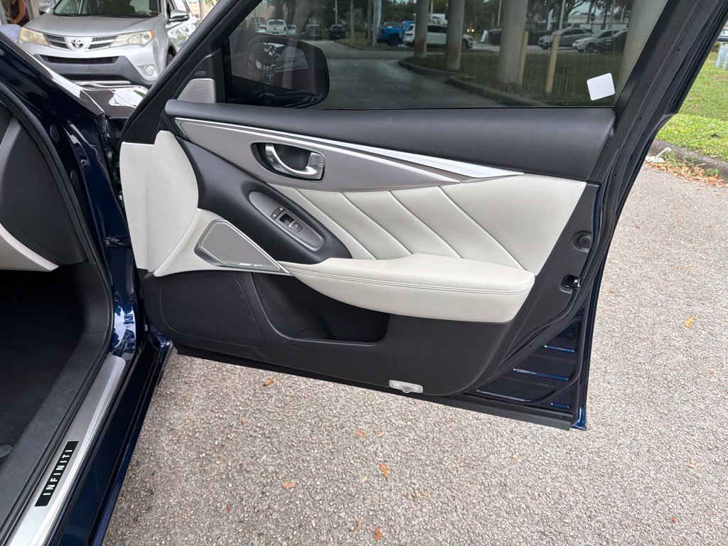 Used 2022 INFINITI Q50 Luxe w/ Cargo Package RWD image 30
