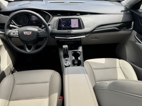 Used 2019 Cadillac XT4 Premium Luxury FWD image 28