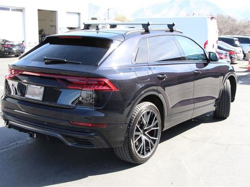 Used 2021 Audi Q8 Prestige w/ Prestige Package image 9