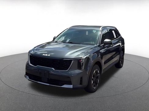 Used 2024 Kia Sorento S AWD/4WD image 8