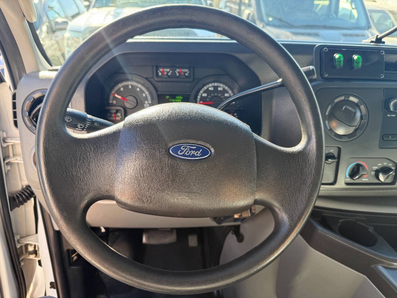 Used 2013 Ford E-350 and Econoline 350 Super Duty RWD image 46