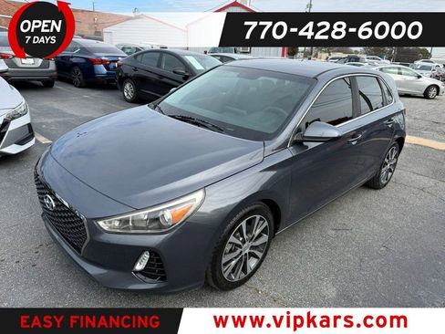 Used 2018 Hyundai Elantra GT image 1