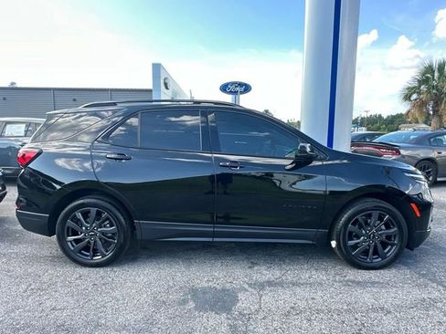 Used 2024 Chevrolet Equinox RS w/ LPO, Floor Liner Package image 5