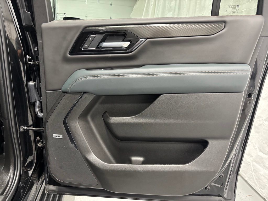 Used 2026 GMC Yukon XL AT4 w/ AT4 Premium Package AWD/4WD image 49