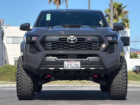 Used 2024 Toyota Tacoma TRD Sport w/ TRD Sport Upgrade Package AWD/4WD image 11
