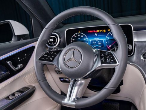 Certified 2026 Mercedes-Benz GLC 300 image 18